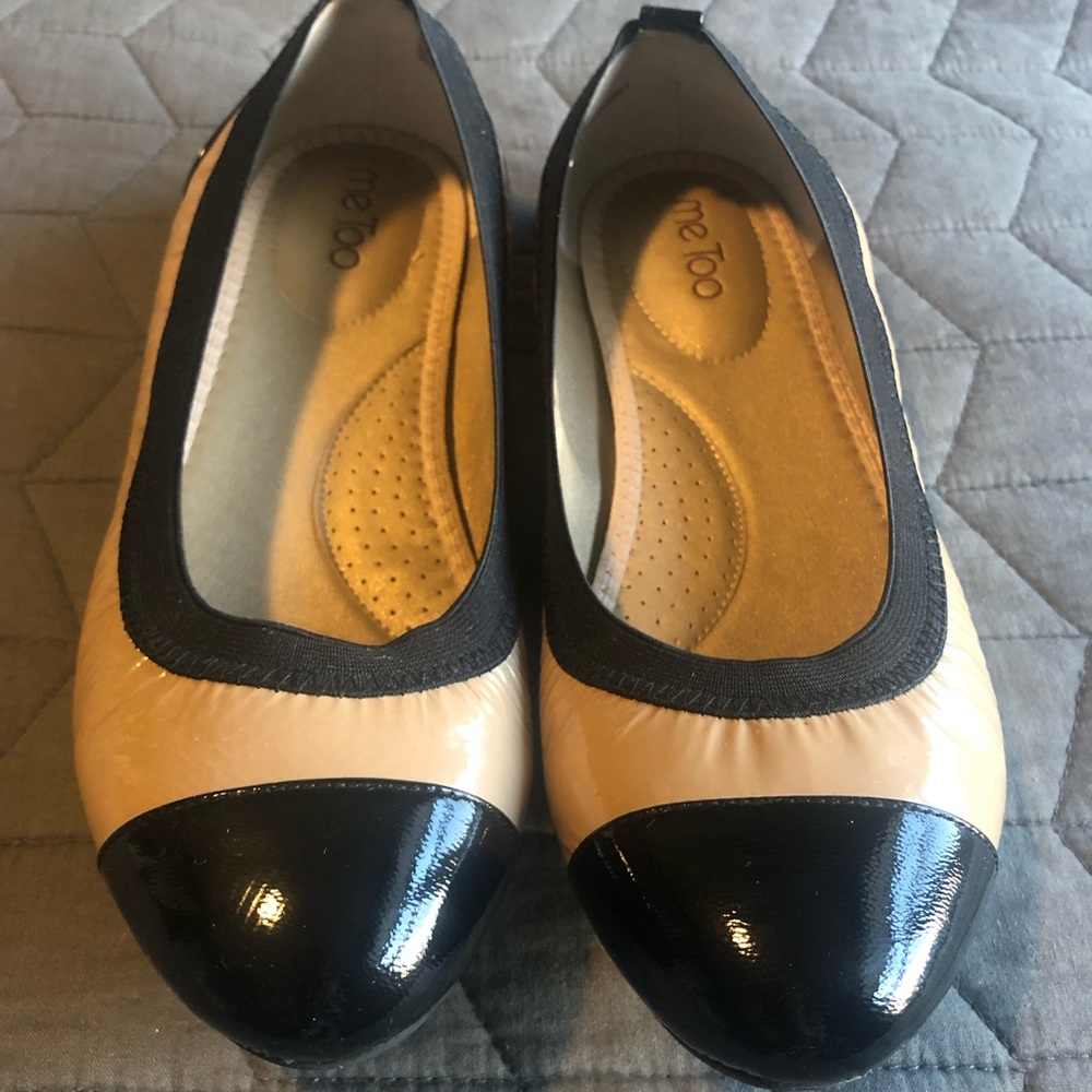 Me Too Women’s flats - size 11